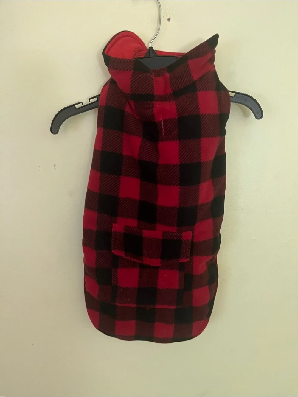Dog Red and Black Buffalo Plaid Jacket w Pocket and Leash access Size XL